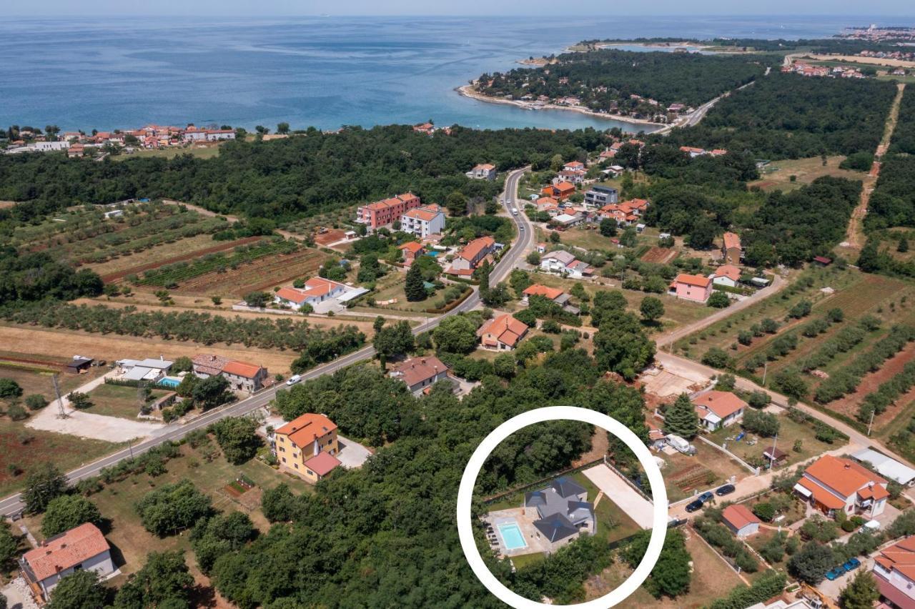 Unique Design Vila Doris Umag Bagian luar foto